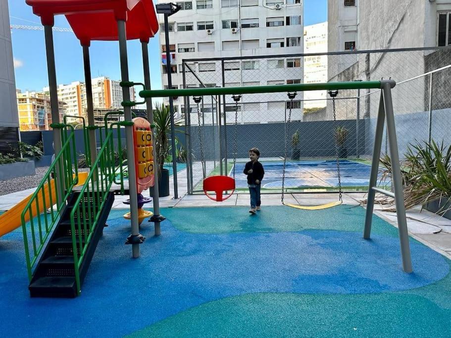 Brand New Near Port - Piso 11 * Montevideu