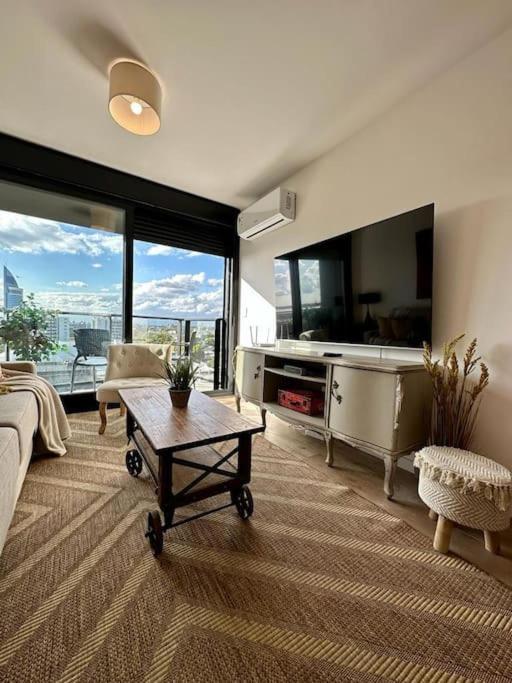 Brand New Near Port - Piso 11 Montevideu