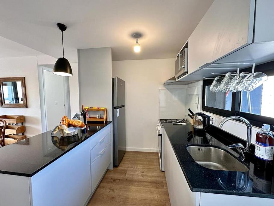 Brand New Near Port - Piso 11 Montevideu